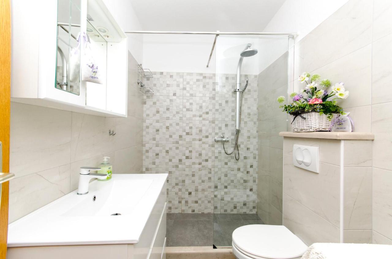 Apartments Banic Постіра Екстер'єр фото